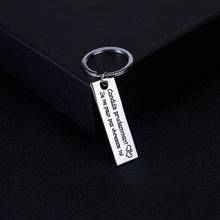 Lade das Bild in den Galerie-Viewer, Funny Key Chain
