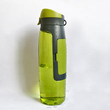 Lade das Bild in den Galerie-Viewer, Water Bottle
