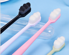 Lade das Bild in den Galerie-Viewer, Ultra-fine Toothbrush
