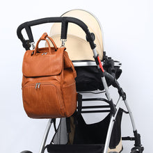 Lade das Bild in den Galerie-Viewer, Leather Diaper Bag
